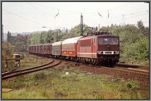 250 066 mit Gex 2673 in Dresden-Pieschen