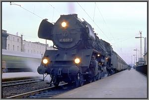 41 1055 mit P 6454 in Magdeburg Hbf