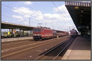 155 157 mit Güterzug Richtung Seddin in Flughafen Berlin-Schönefeld