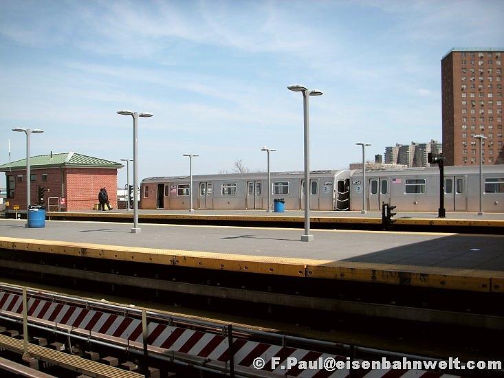 NYS-Tw 8723 in Coney Island