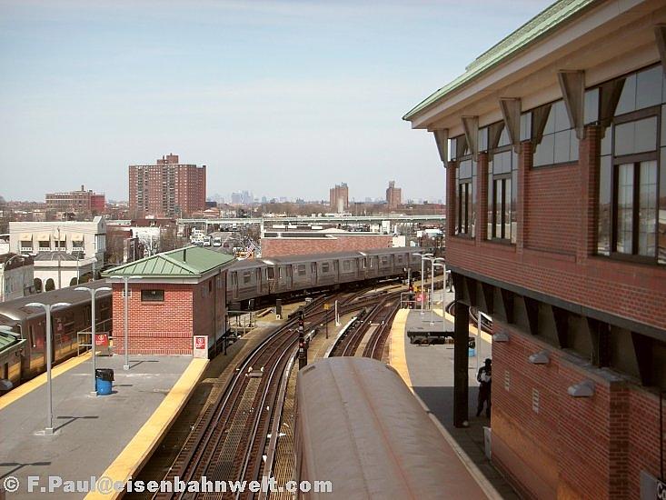 NYS-Tw 2562 in Coney Island