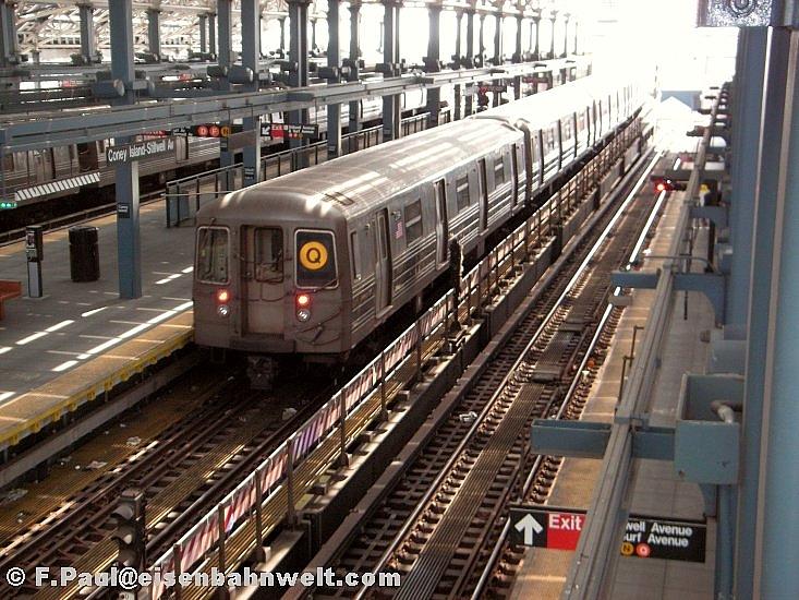 NYS-Tw 2794 in Coney Island