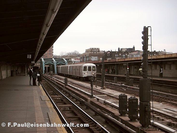Station 4 Avenue