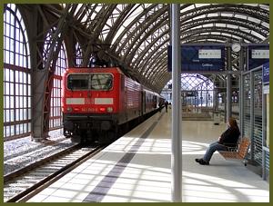 Zum Vergrößern auf das Bild klicken! Dort können Sie auch blättern und die Bildunterschriften lesen!