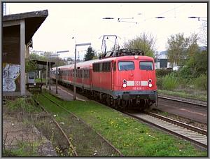 110 436 rollt durch Wiesbaden-Schierstein