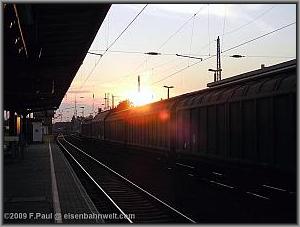 Zum Vergrößern auf das Bild klicken! Dort können Sie auch blättern und die Bildunterschriften lesen!