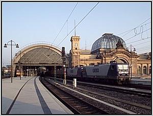 143 068 und 143 191 in Dresden Hbf