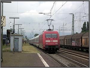 101 003 mit IC 1216 in Mainz-Mombach