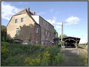 Gleisseite des Empfangsgebäudes von Wiederitzsch