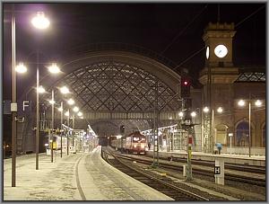 CD-371 004 mit EN 477 in Dresden Hbf