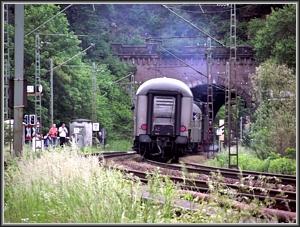 Zum Vergrößern auf das Bild klicken! Dort können Sie auch blättern und die Bildunterschriften lesen! 01 202 in Hochspeyer Ost