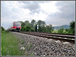 Zum Vergrößern auf das Bild klicken! Dort können Sie auch blättern und die Bildunterschriften lesen! 643 007/507 vor Neustadt (Weinstraße)