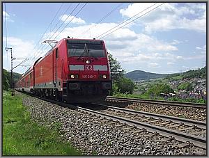 146 240 mit RE-D 4613 zwischen Laufach und Heigenbrücken West
