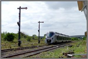 Zum Vergrößern auf das Bild klicken! Dort können Sie auch blättern und die Bildunterschriften lesen! TER 830714 erreicht Strasbourg